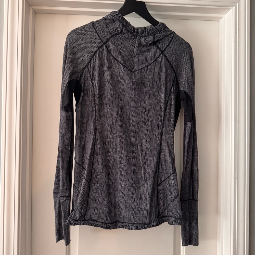 Lululemon Gray Long Sleeve Top